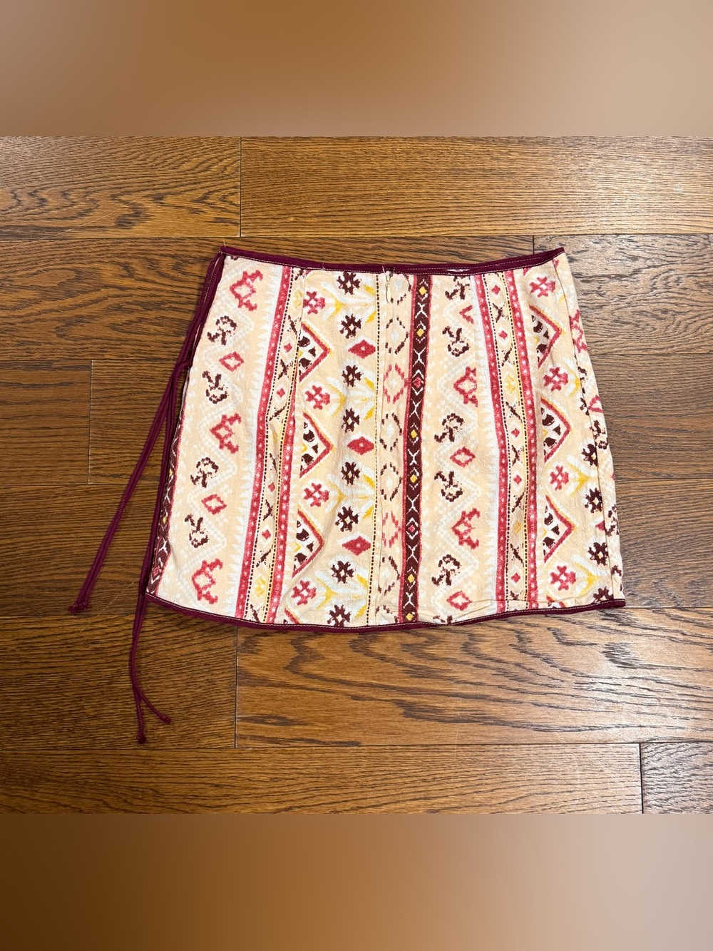 Free People Women’s Faux Wrap Mini Skirt Aztec Southwestern Print Boho Size 2 - Picture 2 of 10